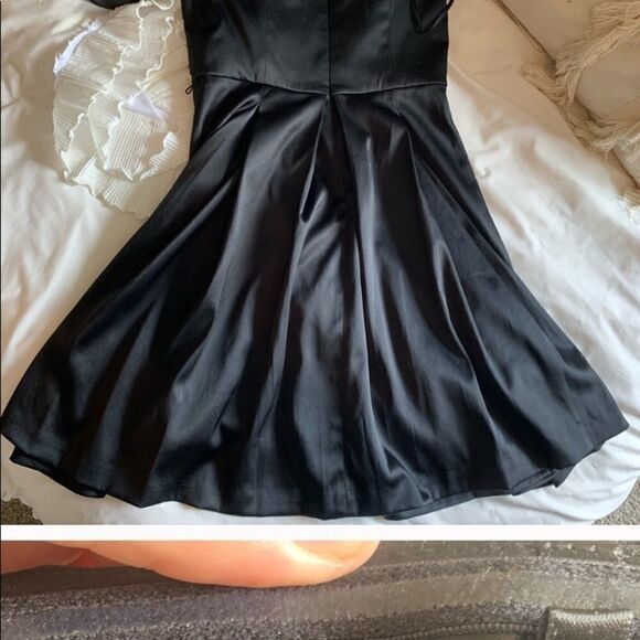 White House Black Market Strapless Pleated ‎ Cocktail Dress Black 4 EUC - Picture 5 of 8